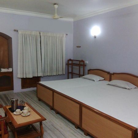 Hotel Sivamurugan Kanyakumari Ngoại thất bức ảnh