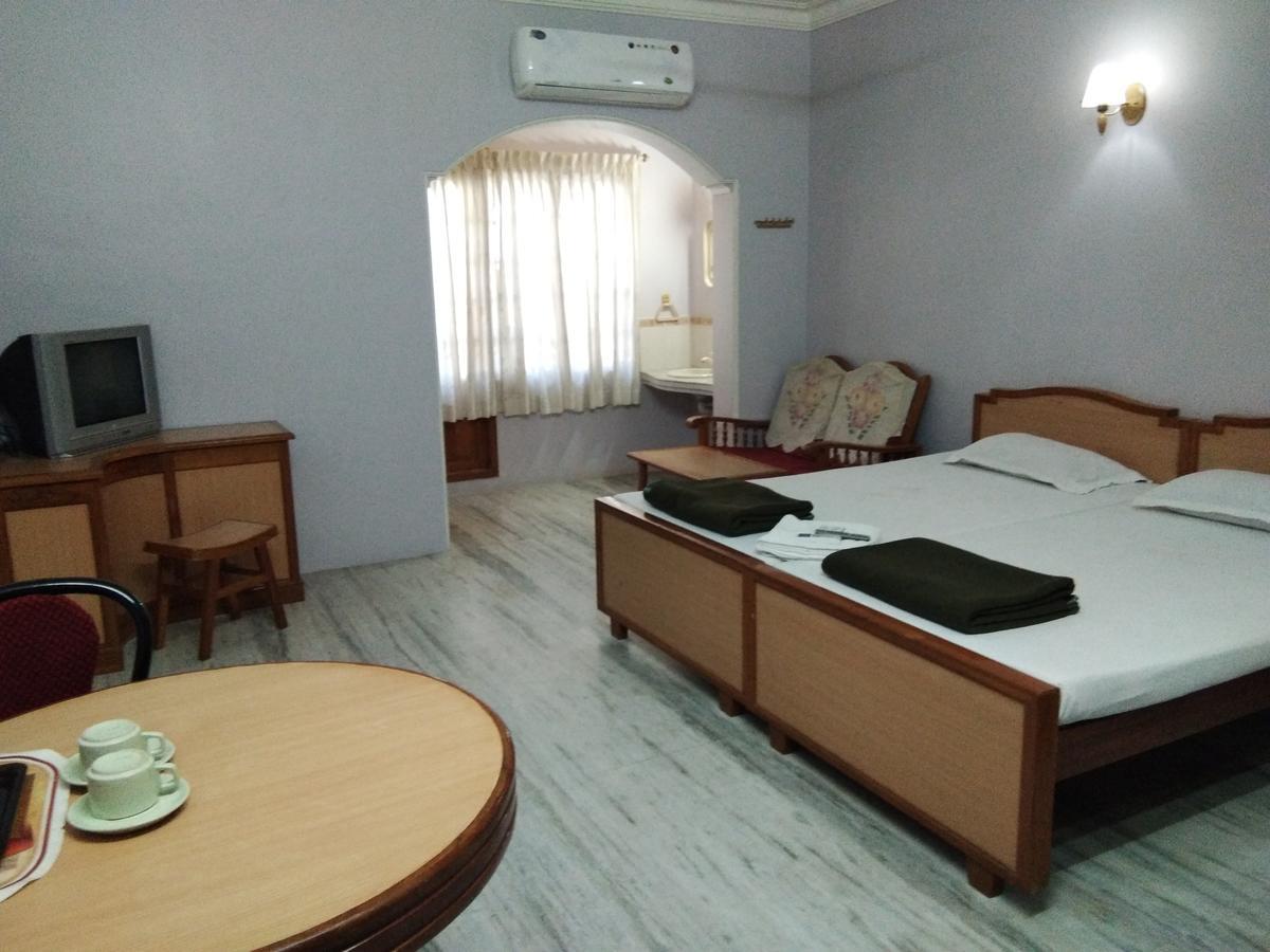 Hotel Sivamurugan Kanyakumari Ngoại thất bức ảnh