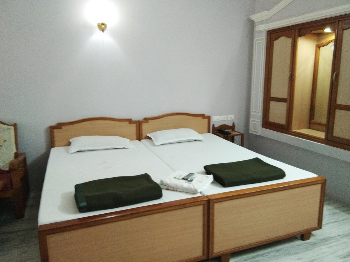 Hotel Sivamurugan Kanyakumari Ngoại thất bức ảnh
