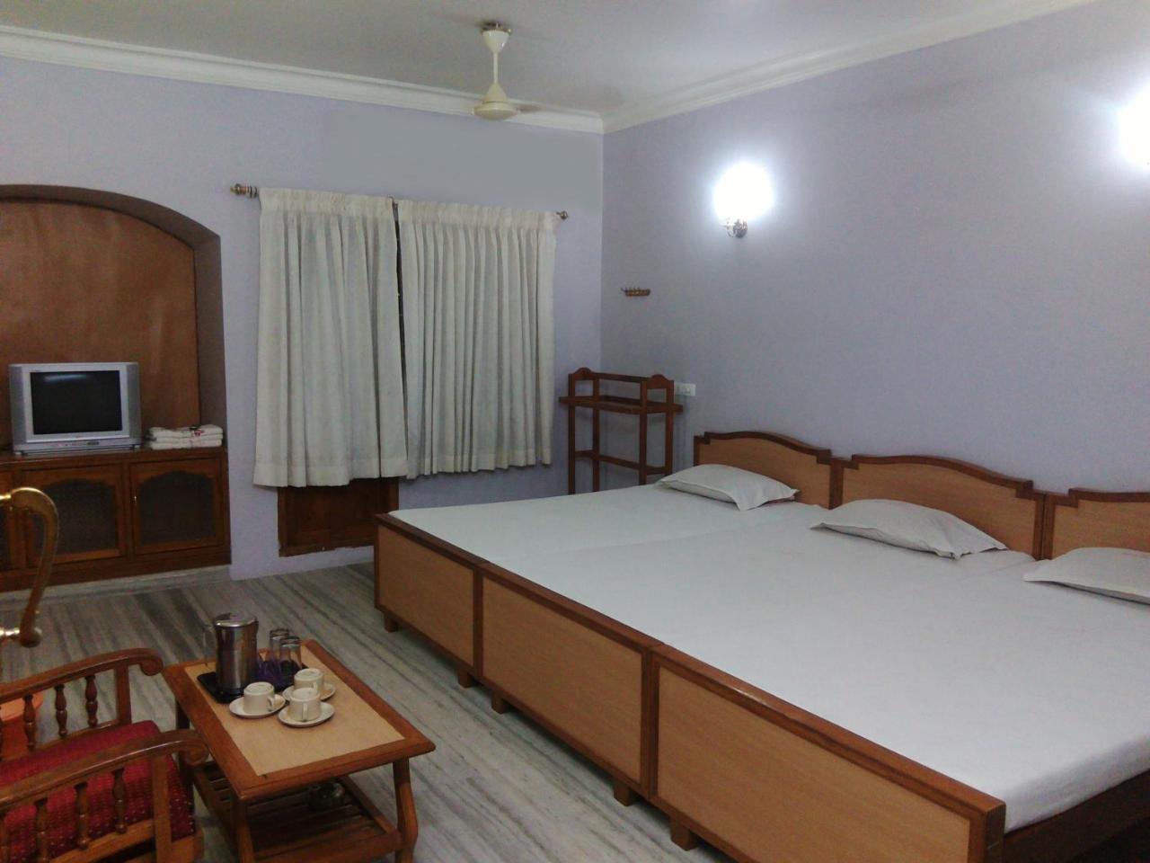 Hotel Sivamurugan Kanyakumari Ngoại thất bức ảnh